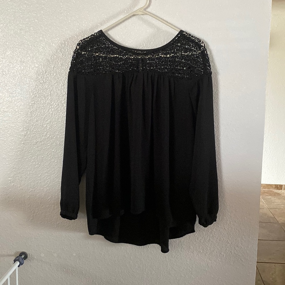 Black blouse… perfect for fall.